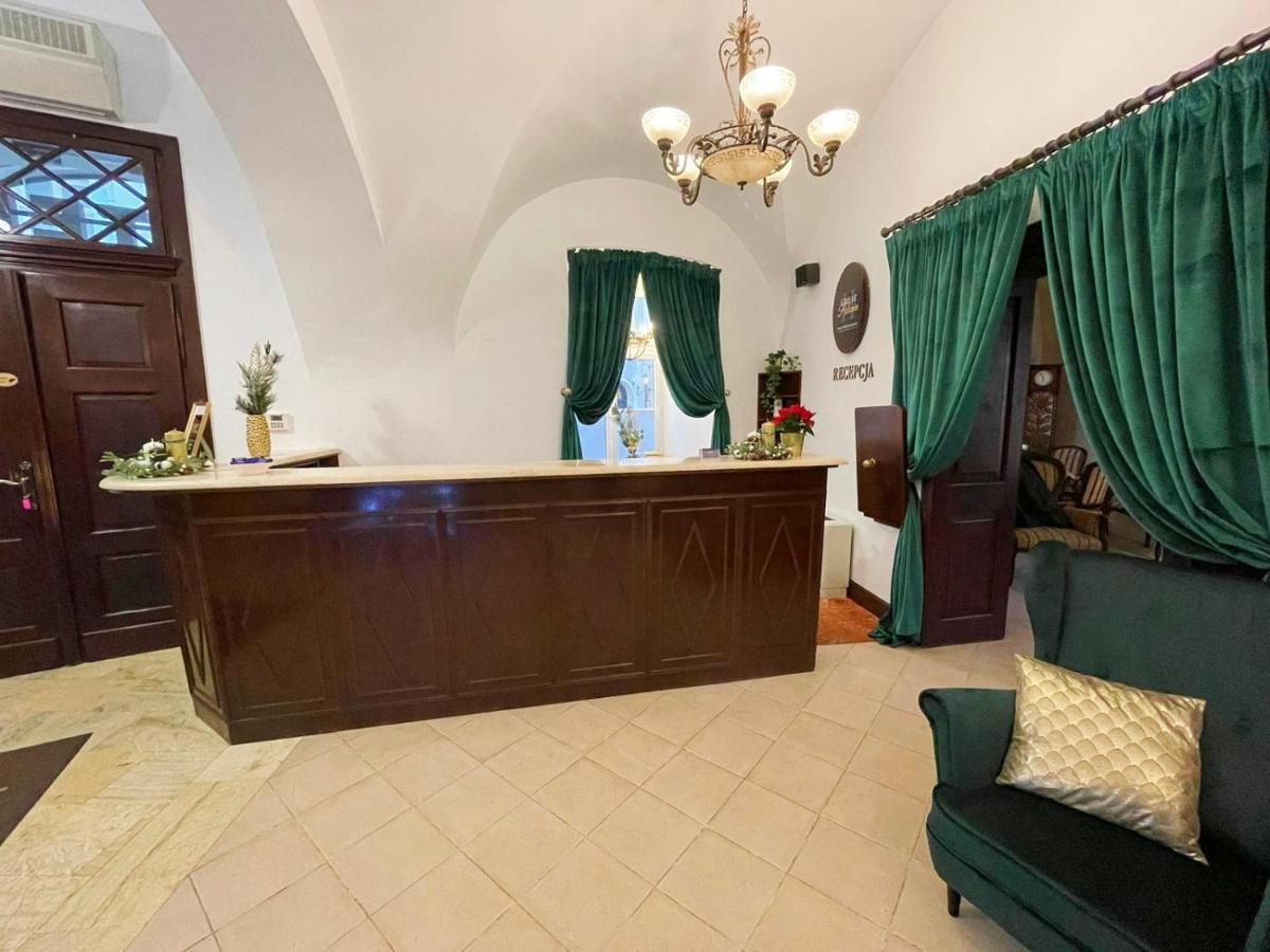 Hotel Amadeus Krakau Buitenkant foto