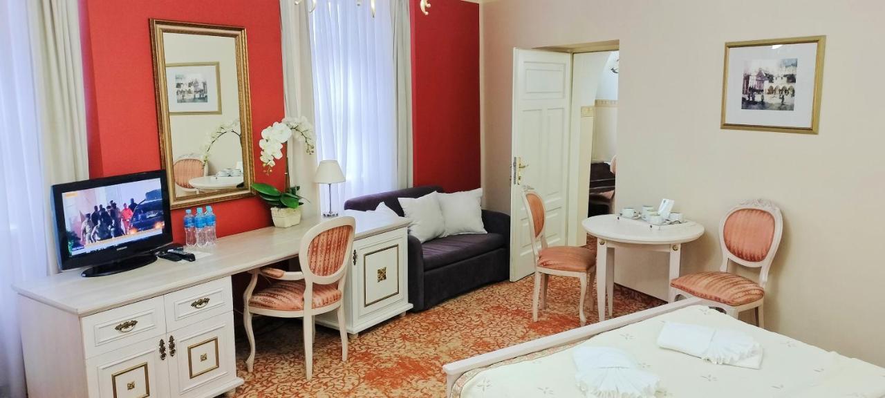 Hotel Amadeus Krakau Buitenkant foto