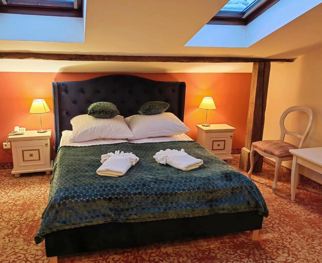 Hotel Amadeus Krakau Buitenkant foto