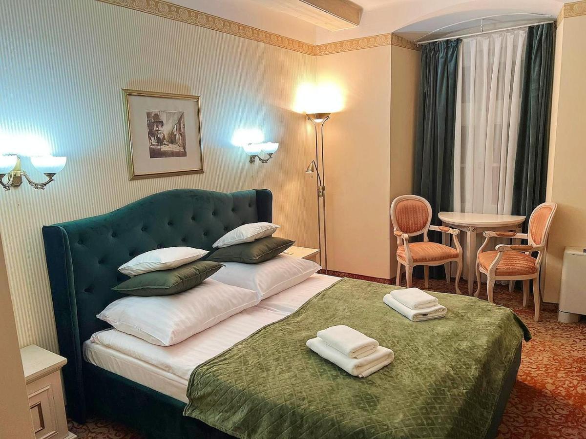 Hotel Amadeus Krakau Buitenkant foto